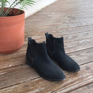 Steve Madden Chelsea Boots